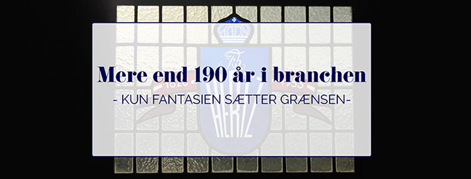 Blyindfattet rude til minde om 125 års jubilæum for Hertz bogtrykkergården